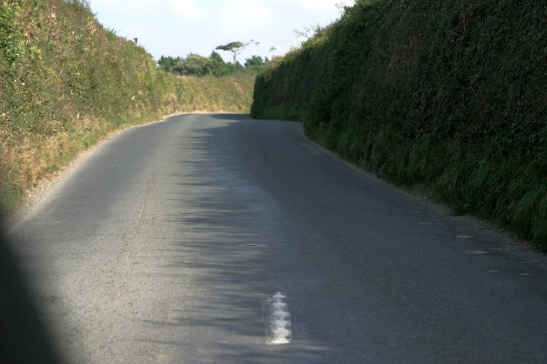 Cornwall Weblog: Watch out when the middle line disappears (IMG_0932.JPG, 600 x 400, 60.0K) 
